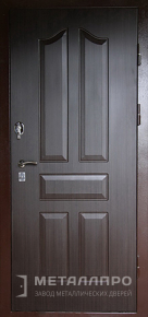 Фото внешней стороны двери «МеталлПро МДФ №32» с отделкой МДФ ПВХ