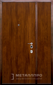 Дверь металлическая «Тамбурная дверь №3» с внутренней стороны Ламинат