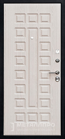 Фото внутренней стороны двери «Белая металлическая дверь с отделкой МДФ в дом» c отделкой МДФ ПВХ