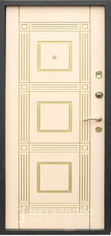 Фото внутренней стороны двери «Металлическая входная дверь с МДФ для загородного дома» c отделкой МДФ ПВХ