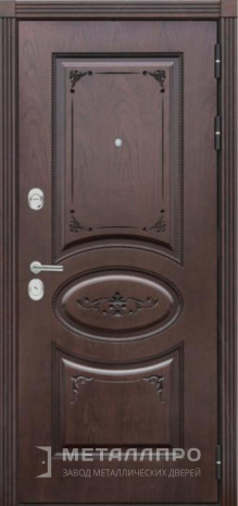 Фото внешней стороны двери «Металлическая входная дверь с МДФ для загородного дома» c отделкой МДФ ПВХ