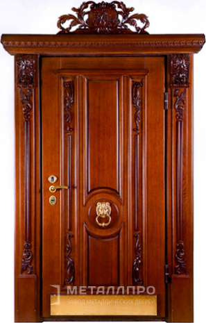 Фото внешней стороны двери «Парадная дверь №40» c отделкой Массив дуба