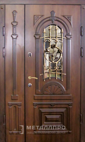 Фото внешней стороны двери «Парадная дверь №79» c отделкой Массив дуба